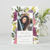 Chic Burgundy Yellow Pink Floral Foto Afstuderen Aankondiging (Staand voorkant)