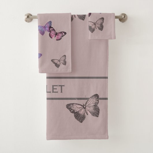 Chic Butterflies & Love is Script on Dusty Pink Bad Handdoek (Insitu)