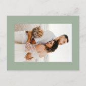 Chic Calligraphy Sage Green Photo Virtual Wedding Uitnodiging Briefkaart (Achterkant)
