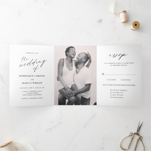 Chic Calligraphy Simple Photo Elegant Wedding Drieluik Uitnodiging (Binnen)