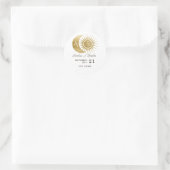 Chic Celestial Witgouden Zon Maan Monogram Crest  Ronde Sticker (Tas)