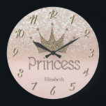 Chic Charming Tiara, Princess, Glittery Bokeh Grote Klok<br><div class="desc">Dit afbeelding heeft een tiara en prinses op de roze glitter bokeh achtergrond. Een trendy,  leuk,  grappig,  stijlvol en elegant meisje cadeau voor vrouwen en tienermeisjes.</div>