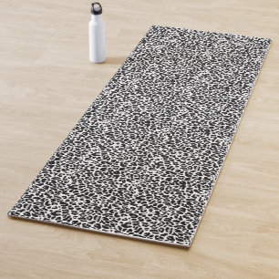 Chic Cheetah Leopard Spots Wild Animal Print Gray Yogamat