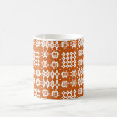 Chic Coffee Mok: Welsh Tapestry Pattern, Brick Red Koffiemok (Center)