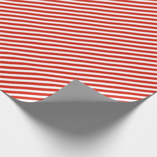 Chic Coral Red White Stripes Pattern Cadeaupapier (Hoek)