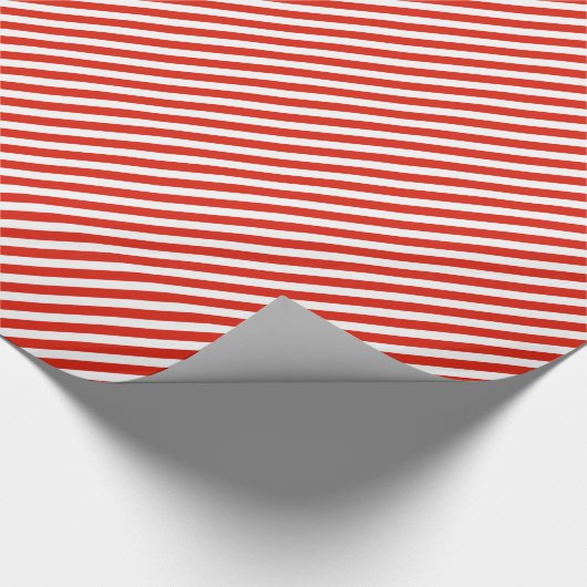 Chic Coral Red White Stripes Pattern Cadeaupapier (Hoek)