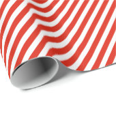 Chic Coral Red White Stripes Pattern Cadeaupapier (Rol Hoek)