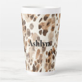 Chic Cream Brown Leopard Animal Print Verjaardag Latte Mok (Voorkant)