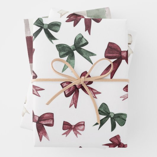 Chic Cream Brown Stripes Kerst Rode Ornamenten Inpakpapier Vel (In situ)