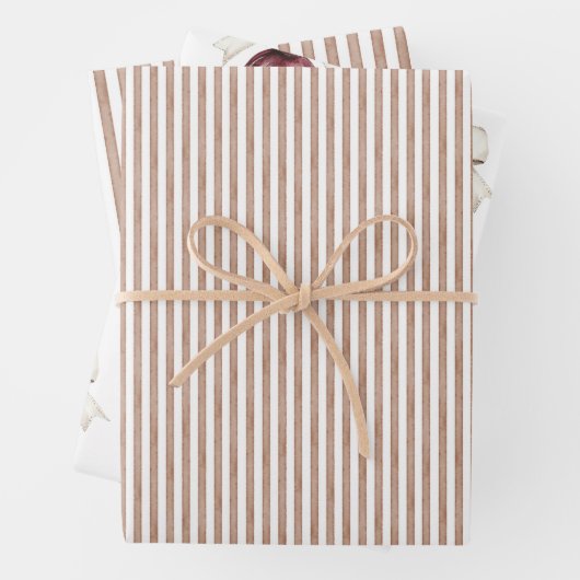 Chic Cream Brown Stripes Kerst Rode Ornamenten Inpakpapier Vel (In situ)