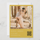 Chic Crest Gold Champagne QR Code Photo Wedding Kaart (Achterkant)