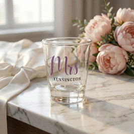 Chic Custom Mrs Newlywed Typography Shot Glas