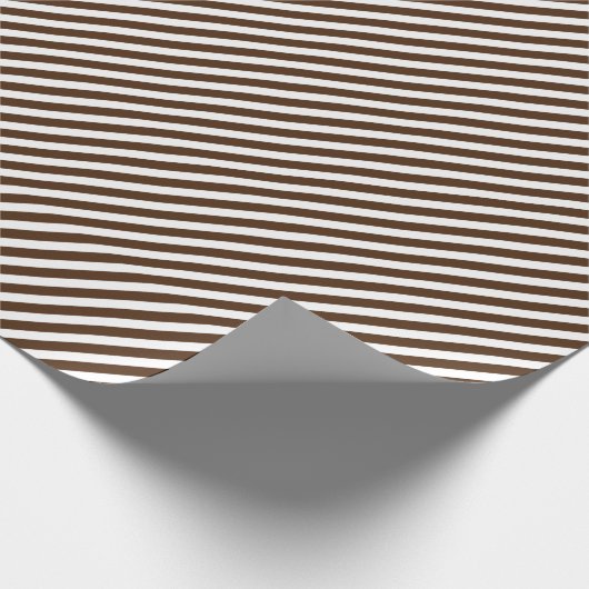 Chic Dark Coffee Brown White Stripes Pattern Cadeaupapier (Hoek)