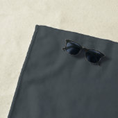 Chic Dark Grey Name Monogram Strandlaken (In situ)