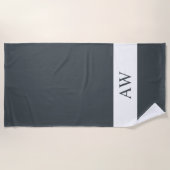 Chic Dark Grey White Monogrammed Strandlaken (Voorkant)