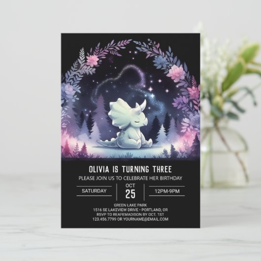 Chic Dino Triceratops Verjaardag Kaart (Staand voorkant)