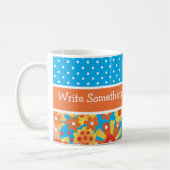 Chic Ditsy Oranje en Red Floral Pattern op Blue Koffiemok (Links)