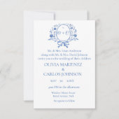 Chic Dusty Blue Crest Monogram elegante bruiloft Kaart (Voorkant)