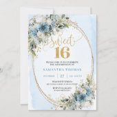 Chic Dusty Blue Floral Eucalyptus Sweet 16 Invite Kaart (Voorkant)
