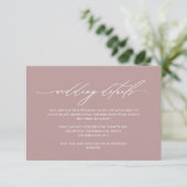 Chic Dusty Roos Calligraphy Wedding Guest Details Informatiekaartje (Staand voorkant)