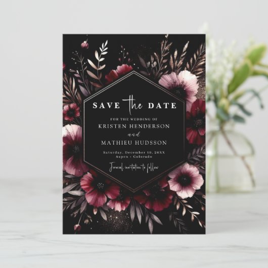 Chic Earthy Bourgondische bruiloft Save The Date (Staand voorkant)