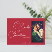 Chic Editorial Deep Red One Foto QR-code Trouwen Informatiekaartje (Staand voorkant)