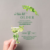Chic Een Tini Bit Ouder Lime Martini 53ste Verjaar Acryl Uitnodigingen (Insitu (Draagbaar))