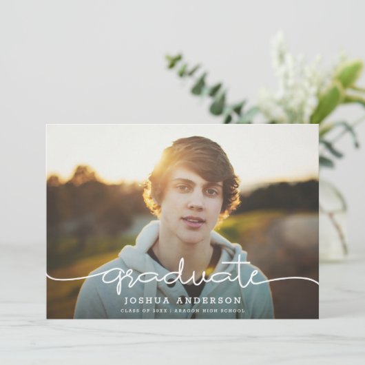 Chic Eenvoudig Modern Script Twee Foto Afstuderen Aankondiging (Staand voorkant)