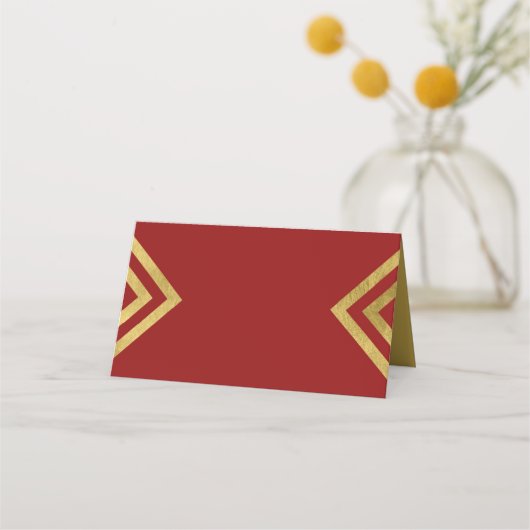 Chic Elegant Rood en Faux Goud Geometrisch Plaatskaartje (Voorkant)