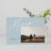 Chic Elegant Vrolijk & Getrouwd Een Foto Dusty Blu Folie Feestdagenkaart (Staand Voorkant)