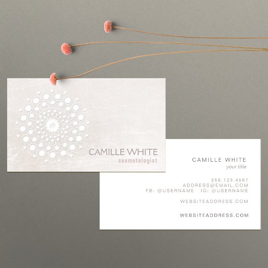 Chic Elegant White Circle Logo White Cosmetoloog Visitekaartje