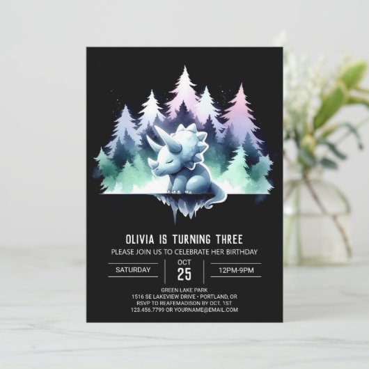 Chic Enchanted Triceratops Verjaardag Kaart (Staand voorkant)