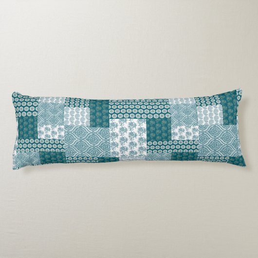 Chic Ethnic Faux Patchwork Patroon, Blauwgroen en Lichaamskussen (Achterkant)