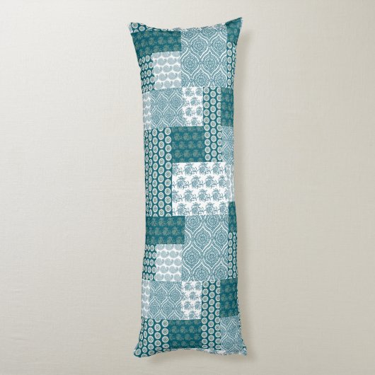 Chic Ethnic Faux Patchwork Patroon, Blauwgroen en Lichaamskussen (Achterkant (Verticaal))