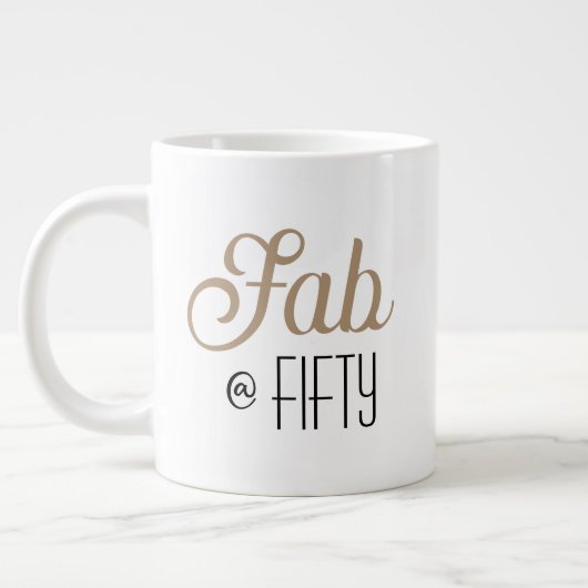 Chic Fab @ FIFTY Gold Typografie 50e verjaardag Grote Koffiekop (Links)