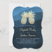 Chic Faux Gold Pineapple Couple Blue Wave Wedding Kaart (Voorkant)