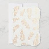 Chic Faux Gold Pineapple Couple Blue Wave Wedding Kaart (Achterkant)