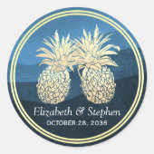Chic Faux Gold Pineapple Couple Blue Wave Wedding Ronde Sticker (Voorkant)