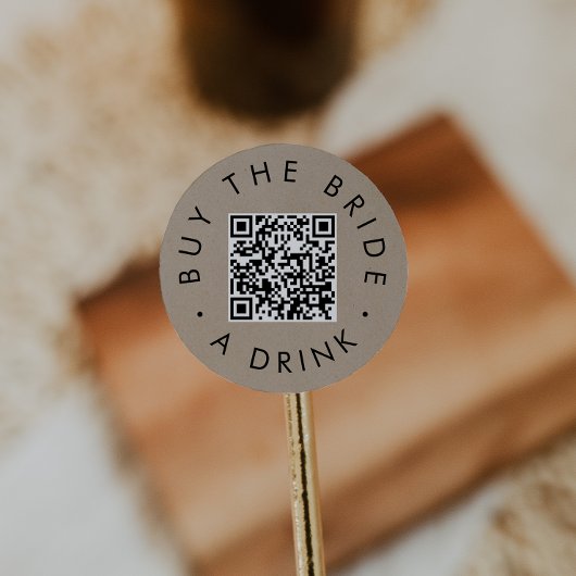 Chic Faux Kraft Koop Bruid Eén Drank QR Code Cirke Ronde Sticker