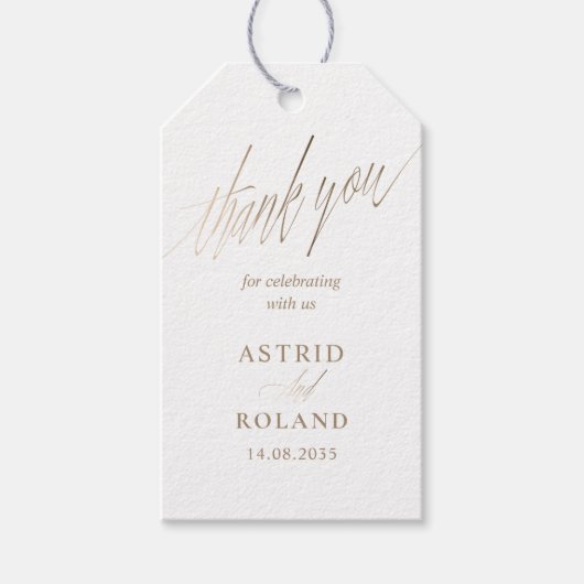 Chic Faux Metallic Gold Calligraphy Wedding Cadeaulabel (Voorkant)
