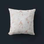 Chic Faux Roos Goud Marmeren Patroon Kussen<br><div class="desc">Faux Roos Gold Marble Pattern Pillow. Modern en trendy kussen met wit en faux roos goudmarmer. Perfect als een accent voor elke kamer.</div>