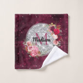 Chic faux Silver Glitter Burgundy Floral monogram Bad Handdoek (Wasdoekje)