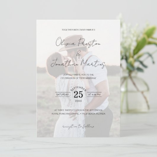 Chic Faux Vellum Effect Foto QR Code RSVP Weddensc Kaart (Staand voorkant)