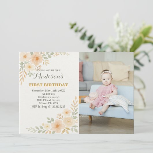 Chic Floral Eerste Verjaardag Uitnodiging (Staand voorkant)