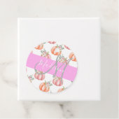 Chic Floral White Pink Peach Pumpkin Monogram Naam Bedankjes Labels (In situ)