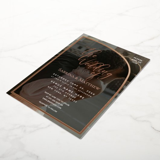 Chic Floral Wreath Wedding Folie Uitnodiging (Gedraaid)