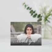Chic foto afstudeer wit script bedankt briefkaart (Staand voorkant)