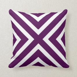 Chic Geometric Stripes in Plum and White Kussen
