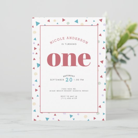 Chic Geometric Triangle en Swirls First Birthday Kaart (Staand voorkant)
