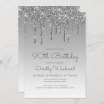 Chic Glitter Drip Silver 90th Birthday Kaart<br><div class="desc">Deze trendy 90e verjaardagsuitnodiging is voorzien van een dunne zilveren faux glitter drip border en blauwe ombre background. De woorden "90th Birthday" en de naam van de gast van eer verschijnen in casual zilver grijs handschrift script, met de rest van de aanpasbare tekst in sans serif doopvont. Aan de achterzijde...</div>